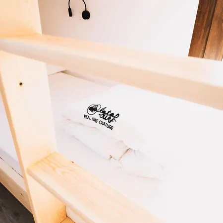 ホステル Latas Surf House *