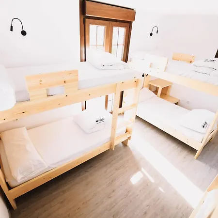 Latas Surf House Hostel