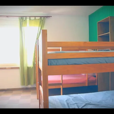 Latas Surf House Hostel