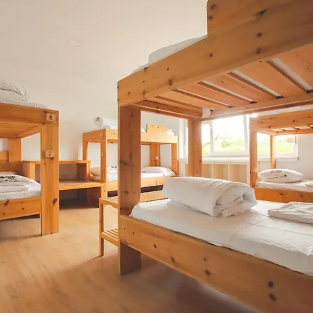 Hostel Latas Surf House Somo