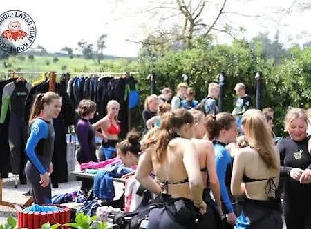 ホステル Latas Surf House ソモ