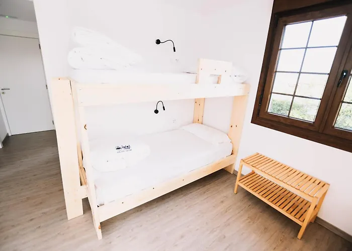 Latas Surf House * Somo