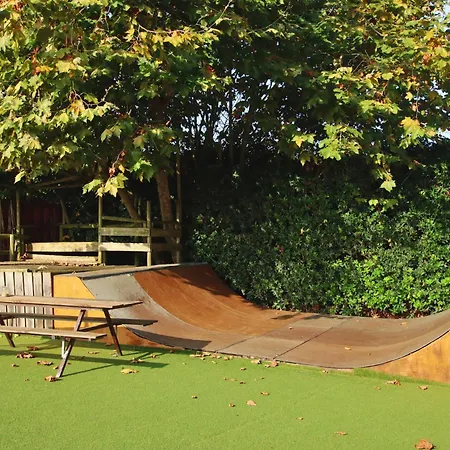 Latas Surf House Albergue