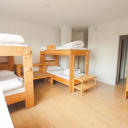 Albergue Latas Surf House