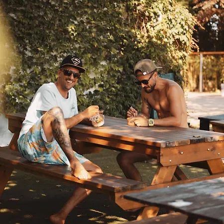 Albergue Latas Surf House