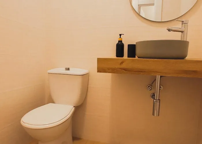 Latas Surf House Somo