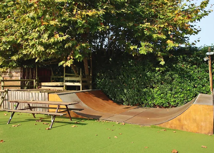 Latas Surf House Hostel