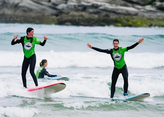 Latas Surf House Hostel *