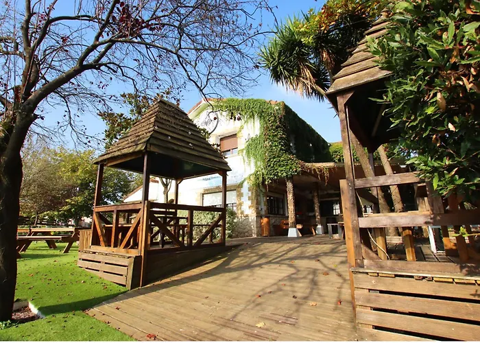 Latas Surf House Somo